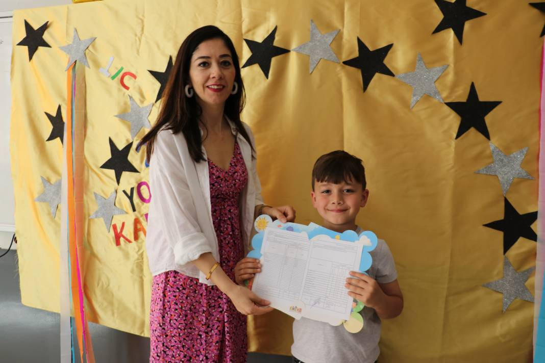 Yaklaşık 19 milyon öğrenci karnesini alarak yaz tatiline girdi - Resim: 5